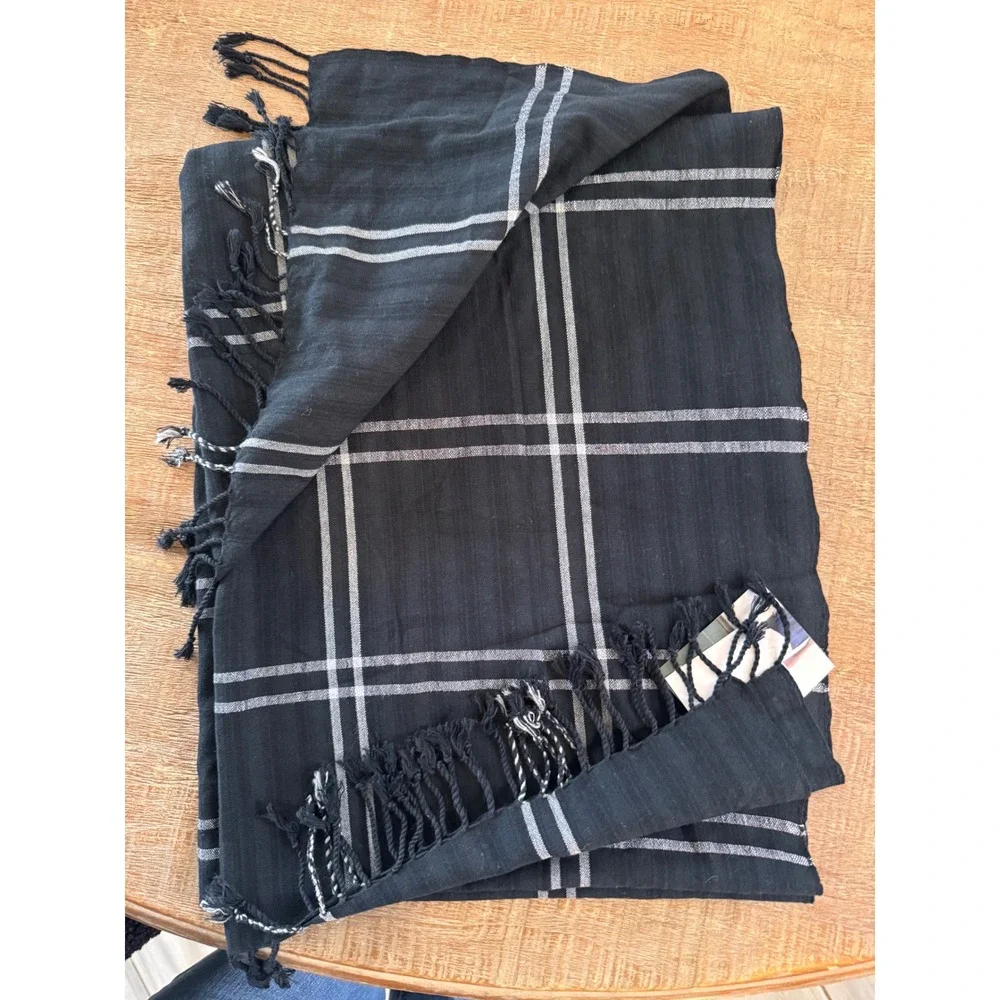 Krama Wheel Scarf NWT Black White Plaid Checked 100% Cotton Handwoven Cambodia